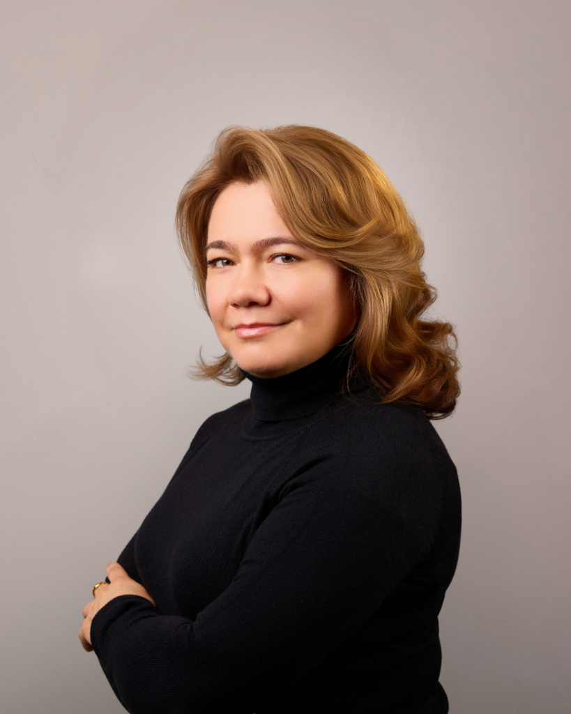 Marcela Castro Headshot